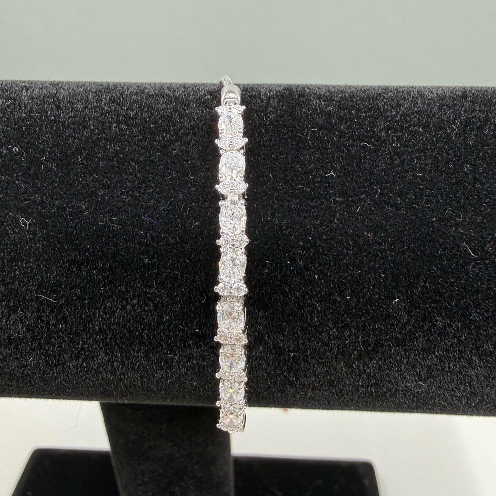 925 Sterling Silver Moissanite Tennis Bracelet – Adjustable Chain, High Sparkle